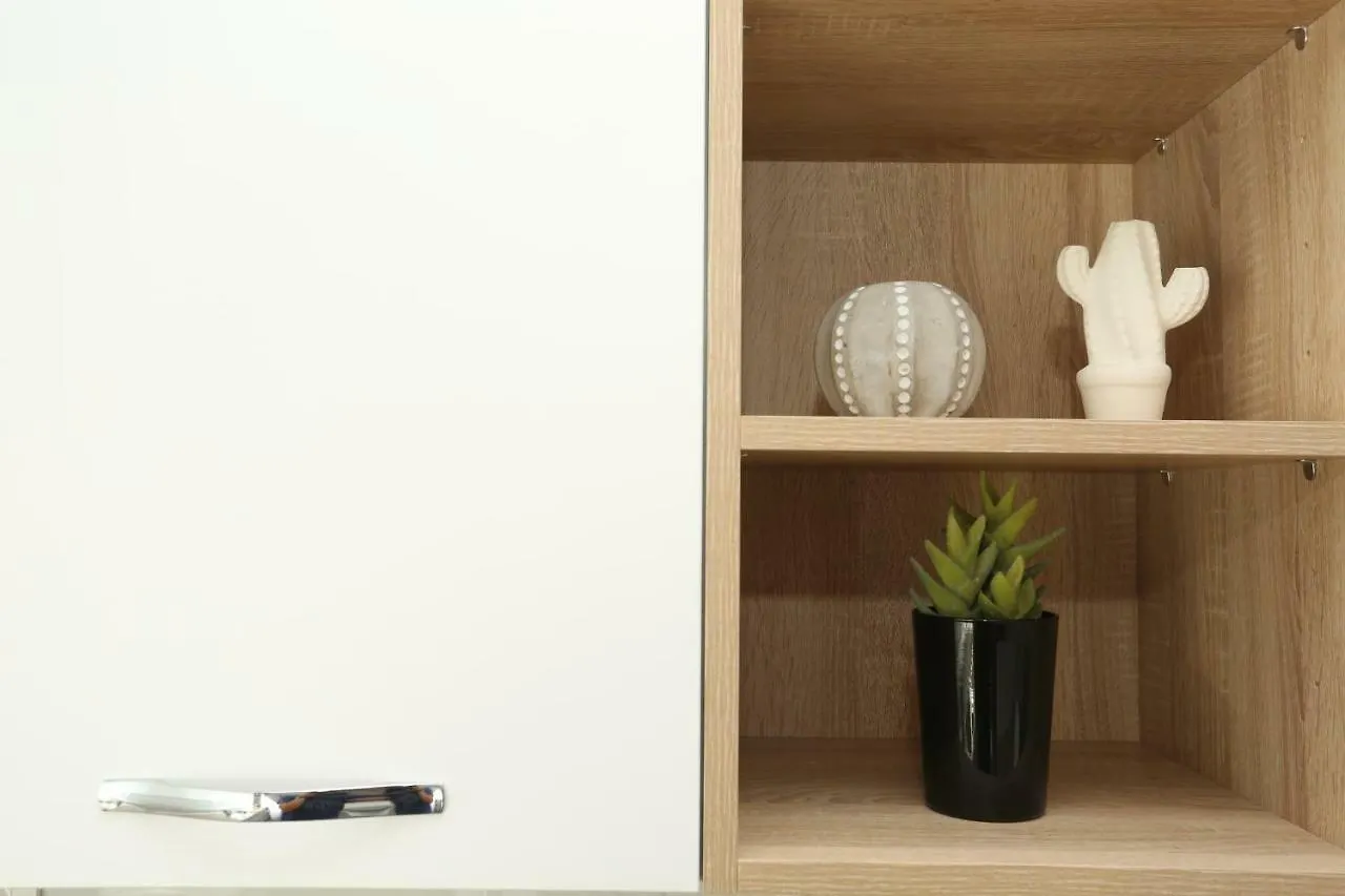 Apartment Polychrono Suite 2